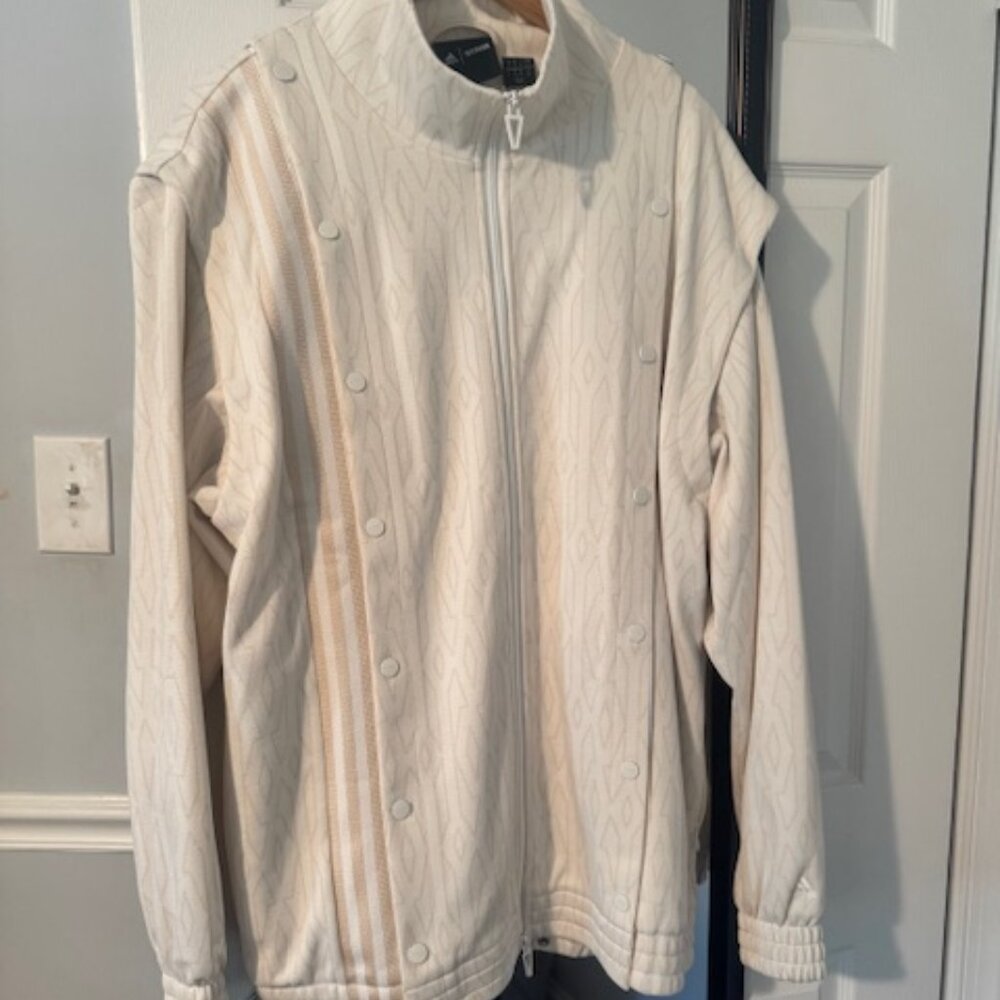 Adidas x Ivy Park UNISEX OVERSIZED monogram jacket (Size M) NWT